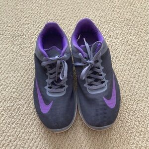 Nike FS Lite Run Women's Purple Grey Sneakers Size 7.5 GUC Run Train GUC